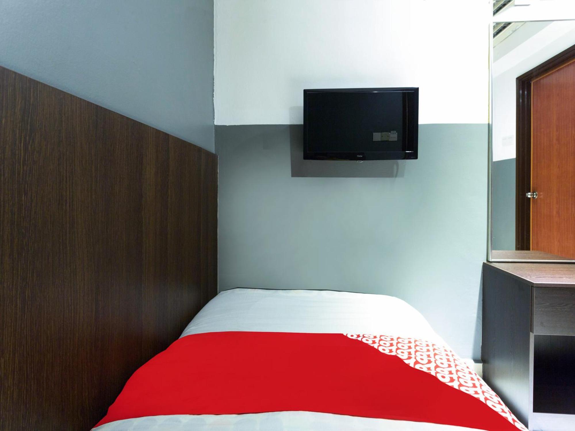 Oyo 90173 Hotel Mekong Куала-Лумпур Экстерьер фото