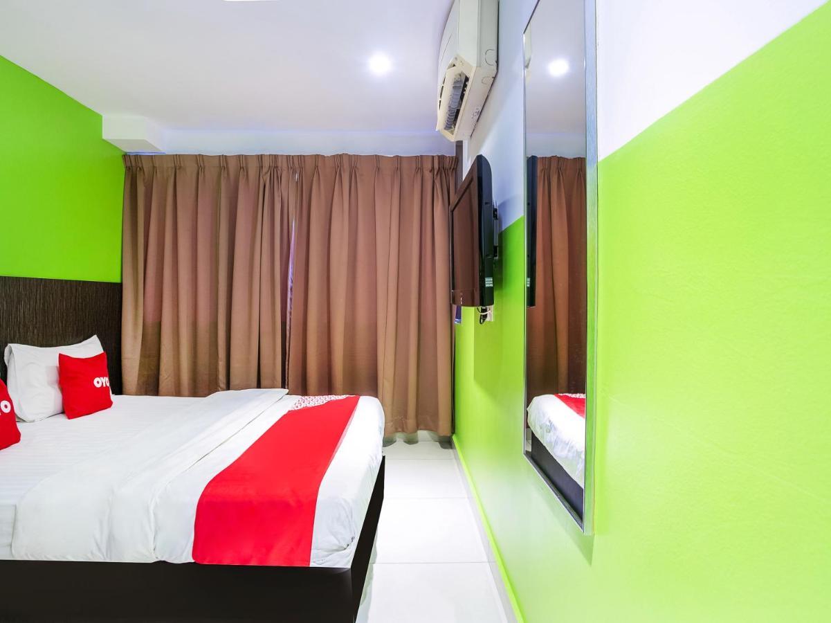 Oyo 90173 Hotel Mekong Куала-Лумпур Экстерьер фото